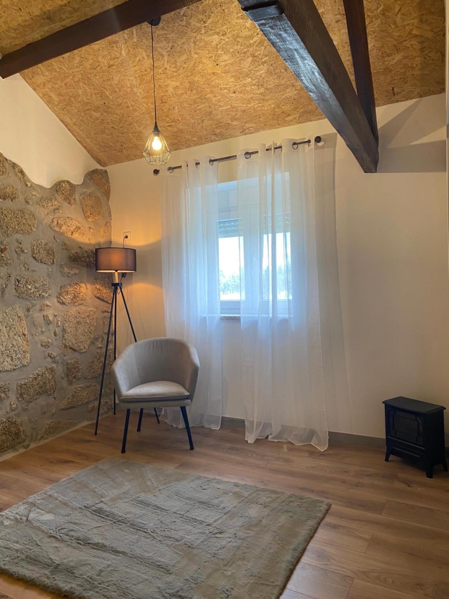 Casa De Pedra Em Vinha No Dao Villa Nelas Luaran gambar