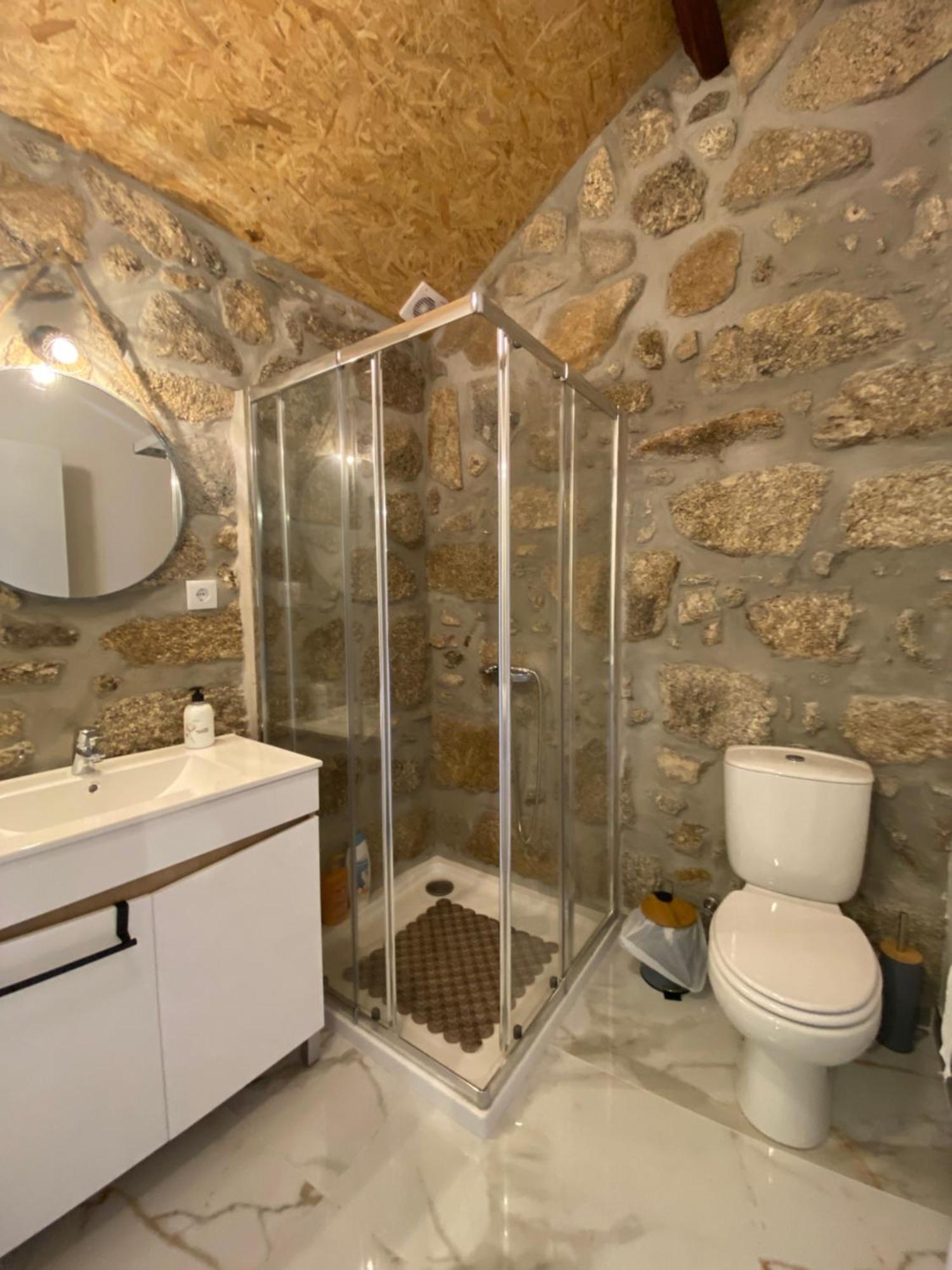 Casa De Pedra Em Vinha No Dao Villa Nelas Luaran gambar